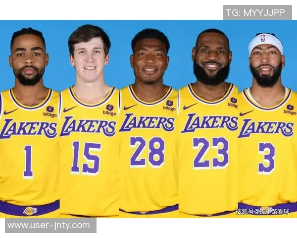 浓眉称赞球队阵容深度九到十名球员具备轮换实力 浓眉称赞球队阵容深度九到十名球员具备轮换实力