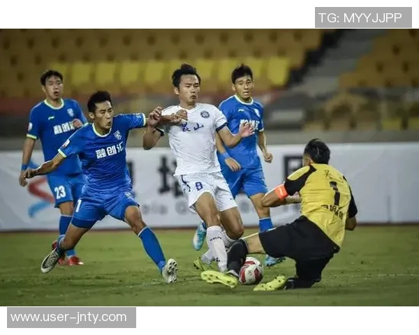 武汉三镇逆袭保级却难掩困境成为联赛搅局者的背后故事