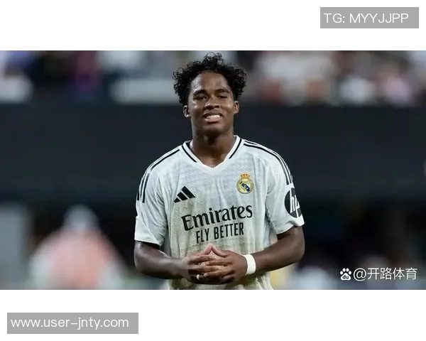 恩德里克本赛季仍未出场国际比赛间歇携妻子畅游摩洛哥度假