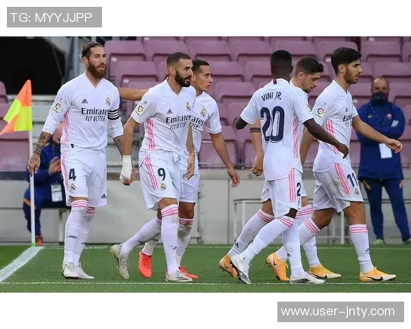 意天空报道苏莱与埃尔莫索恢复合练皮西利和利昂贝利因流感缺席训练